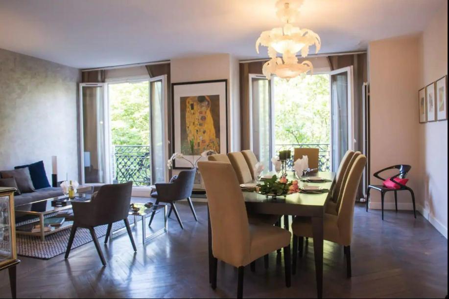 Wonderful With Sauna And Eiffel Tower View *